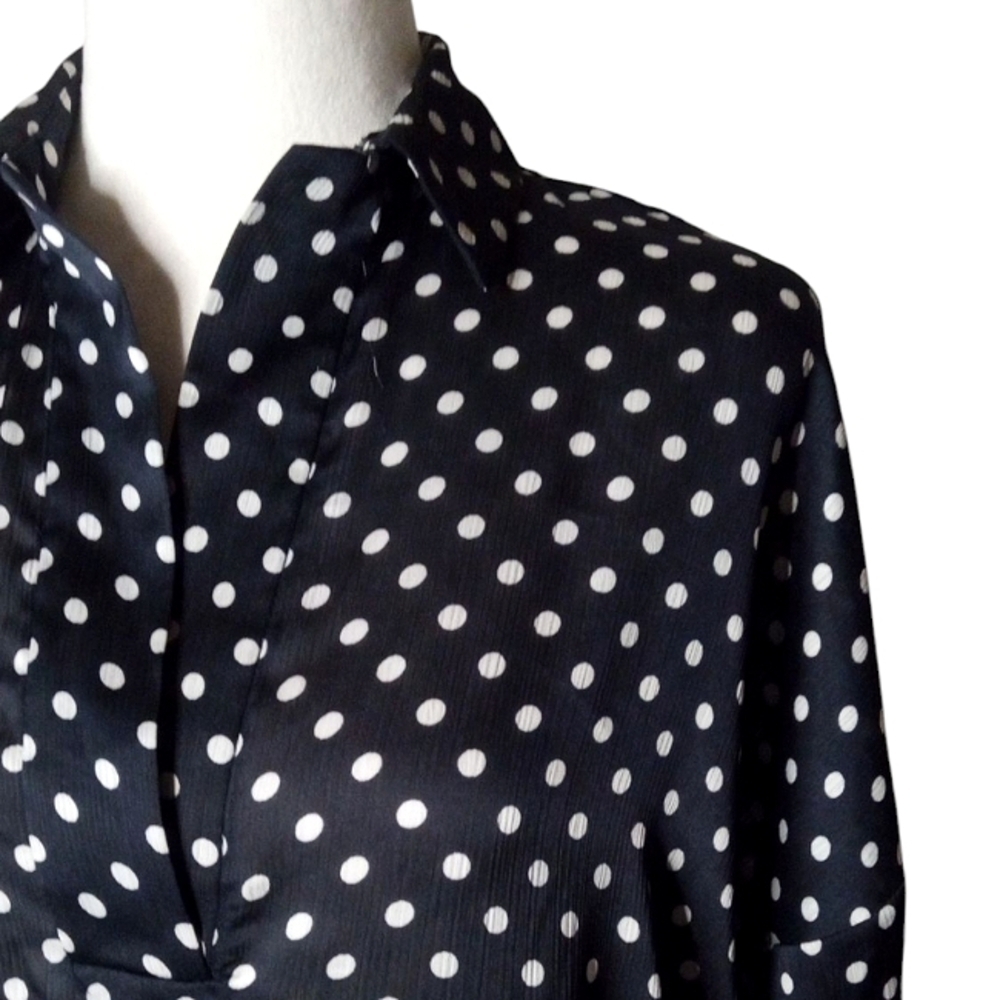 Zara Basic Split V Neck Navy Blue & White Polkado… - image 3